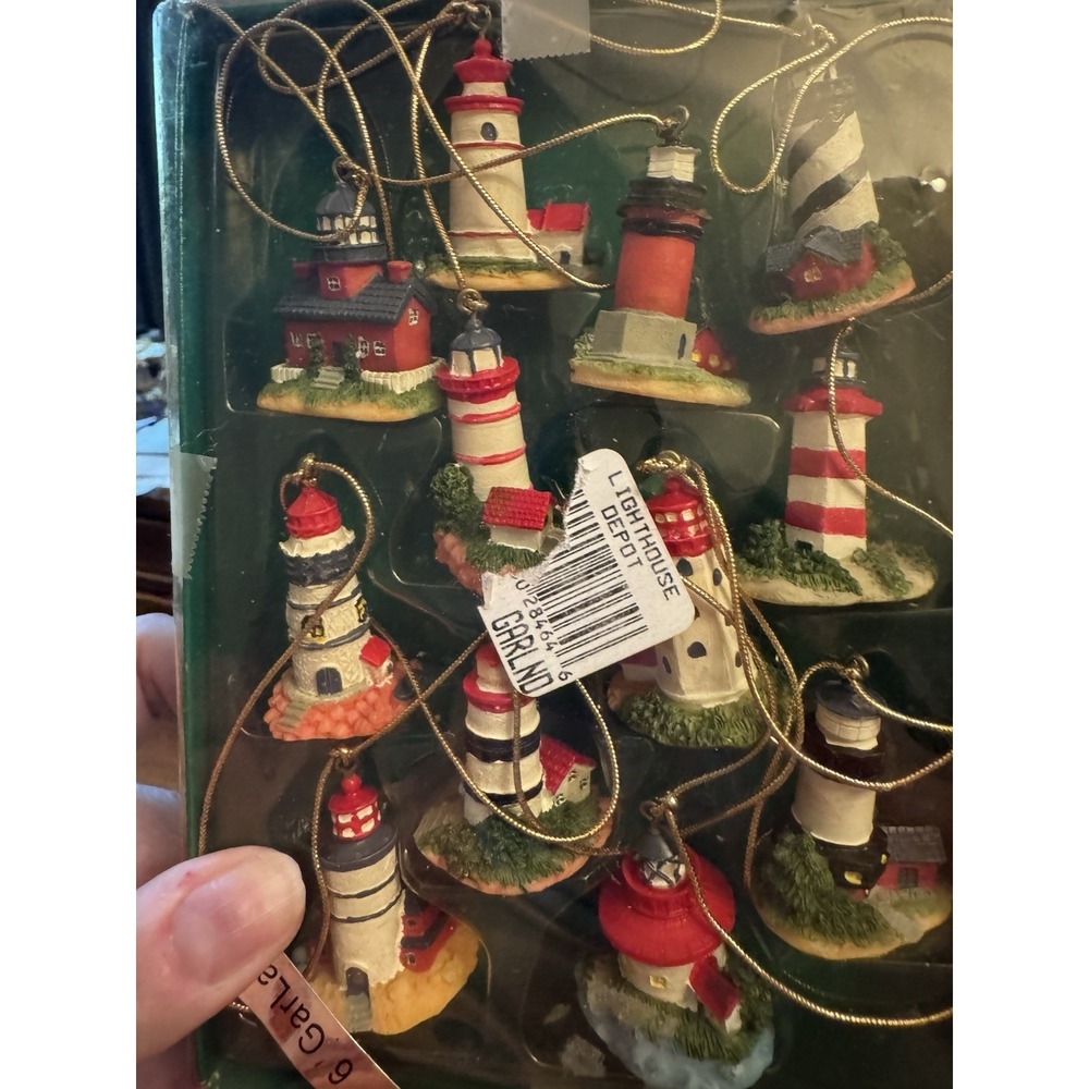 Vintage Lighthouse Depot 12-piece Christmas Garland Ornaments Hattaras,‎ Quoddy